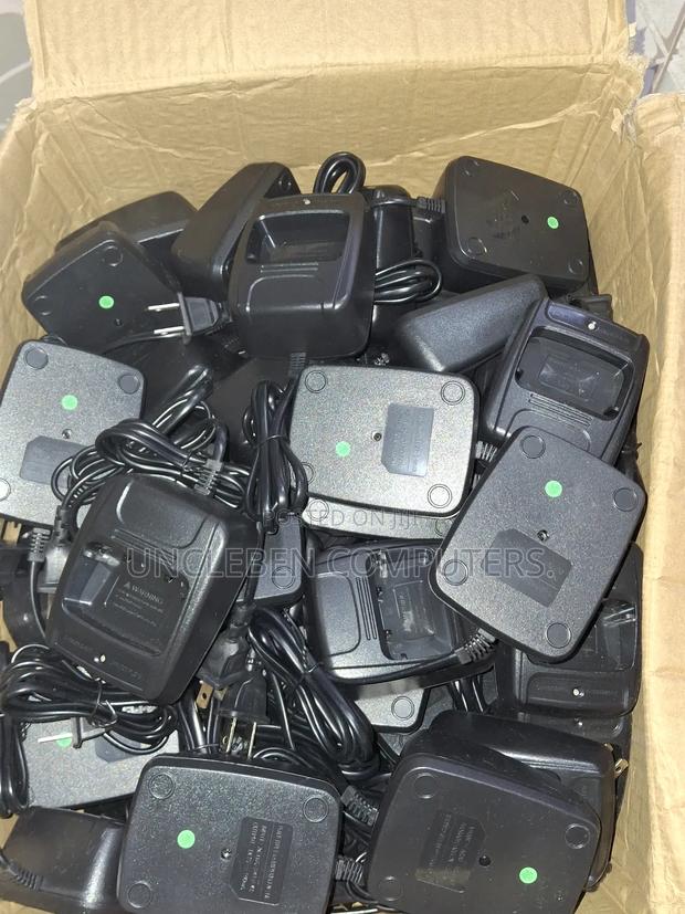 Walkie Talkie Charger · Photo 2