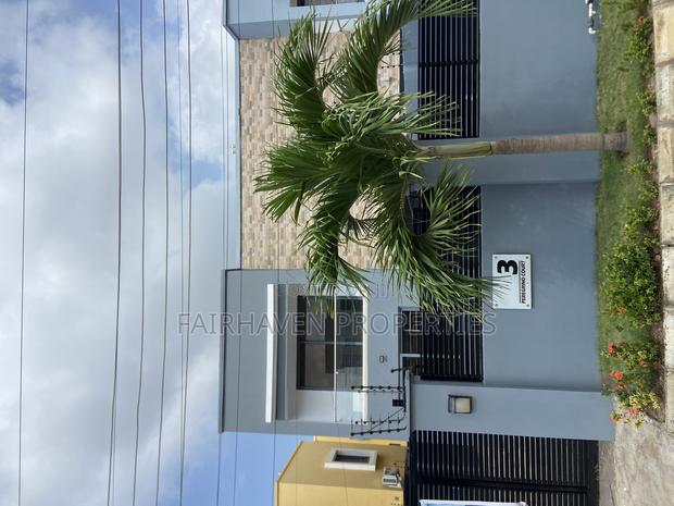4bdrm House in Fairhaven, Tseaddo for rent · Photo 1