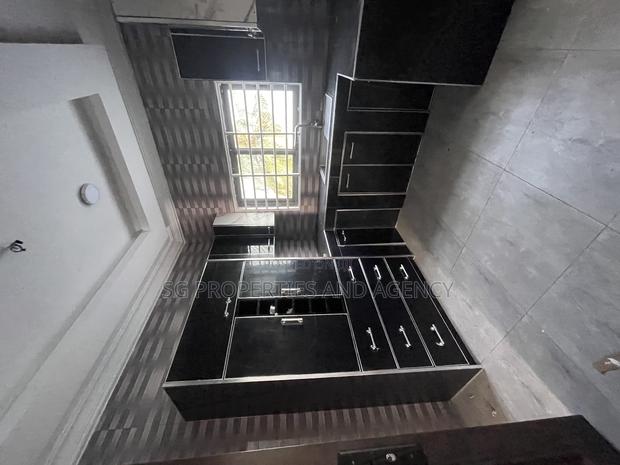 2bdrm Apartment in Batsonaa, Baatsona Total for rent · Photo 2