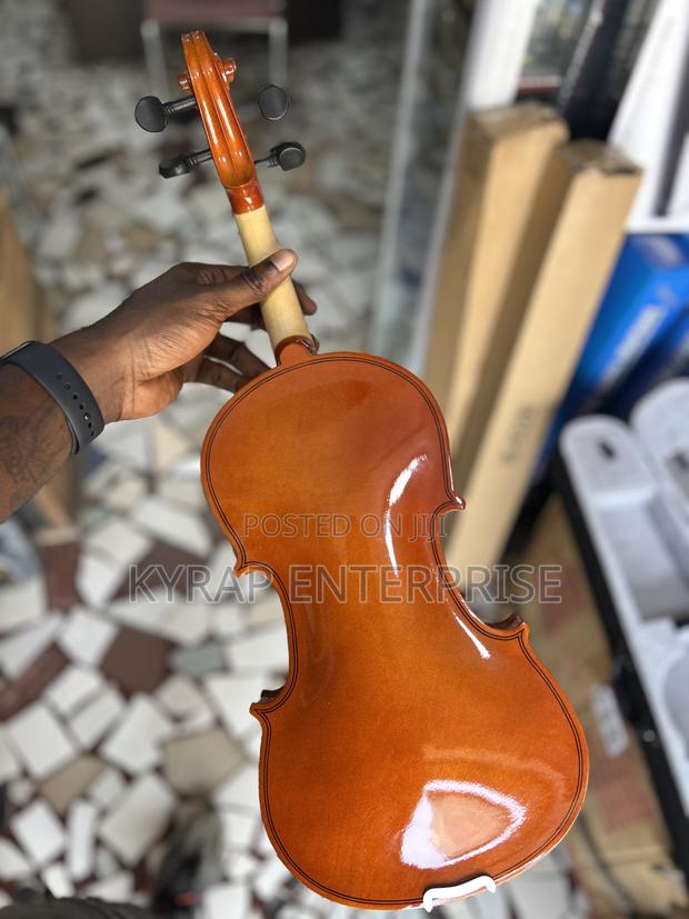 4/4 Violin · Photo 3