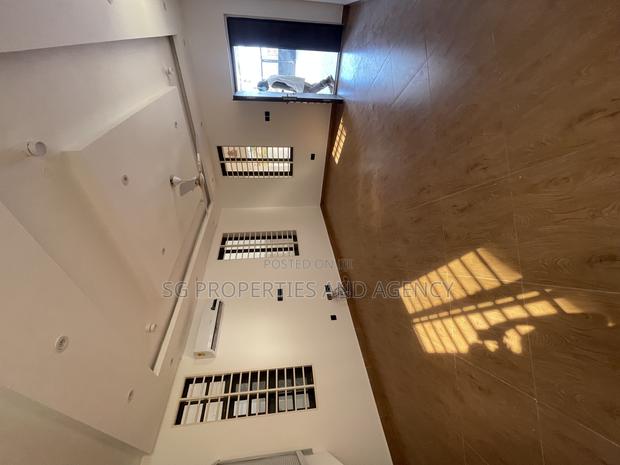 3bdrm Apartment in Batsonaa, Baatsona Total for rent · Photo 5
