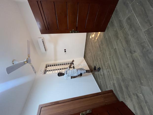 3bdrm Apartment in Batsonaa, Baatsona Total for rent · Photo 8