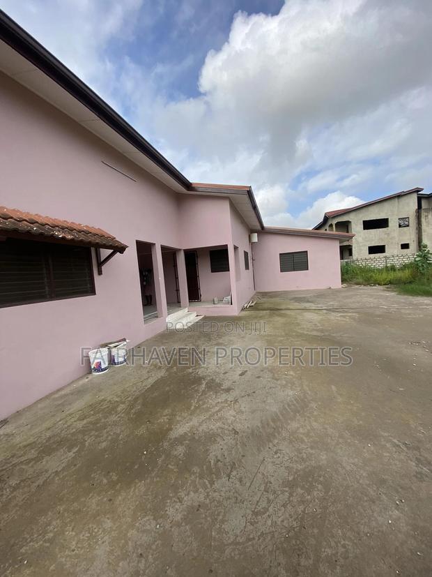 Space for Rent (5 Bedrooms) for Office, Restaurant · Photo 5