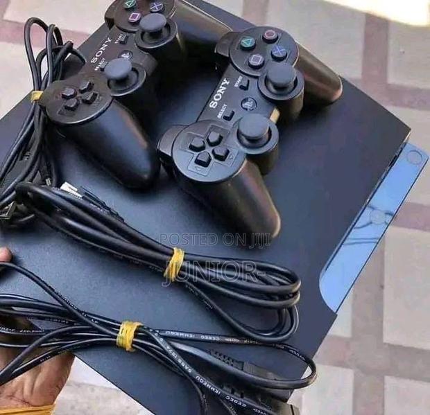 Ps3 Loaded With 10 Games · Photo 1