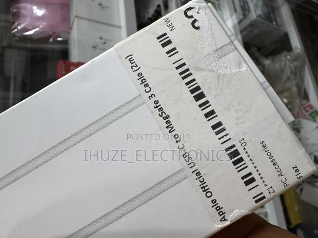 100% Genuine Usb-C to Magsafe 3 Cable (2m) - Apple Official · Photo 3