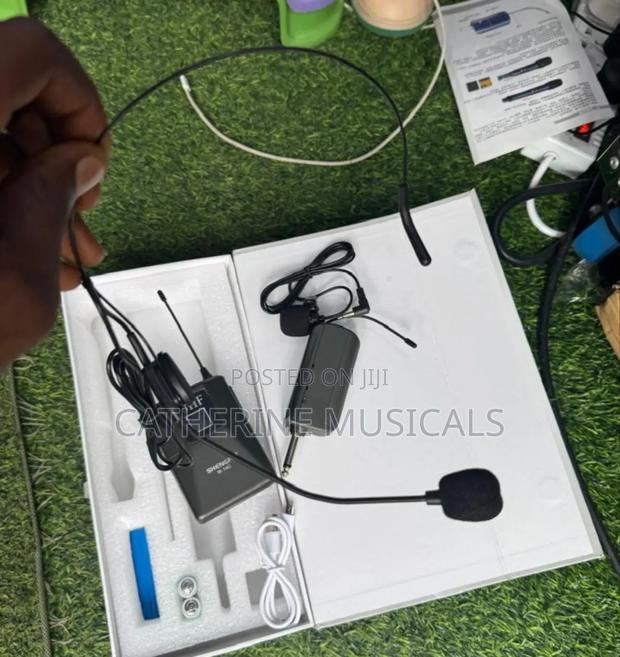 Head Microphone With Receiver · Photo 1