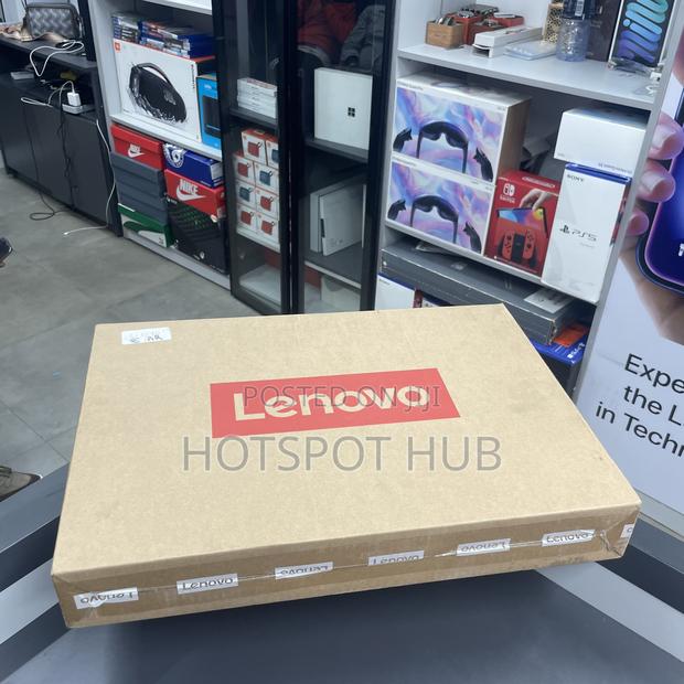 New Laptop Lenovo 16GB AMD Ryzen 5 SSD 512GB · Photo 1