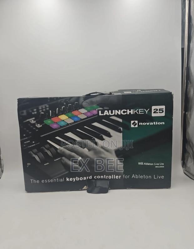 Novation Launchkey 25 Usb Midi Controller · Photo 3