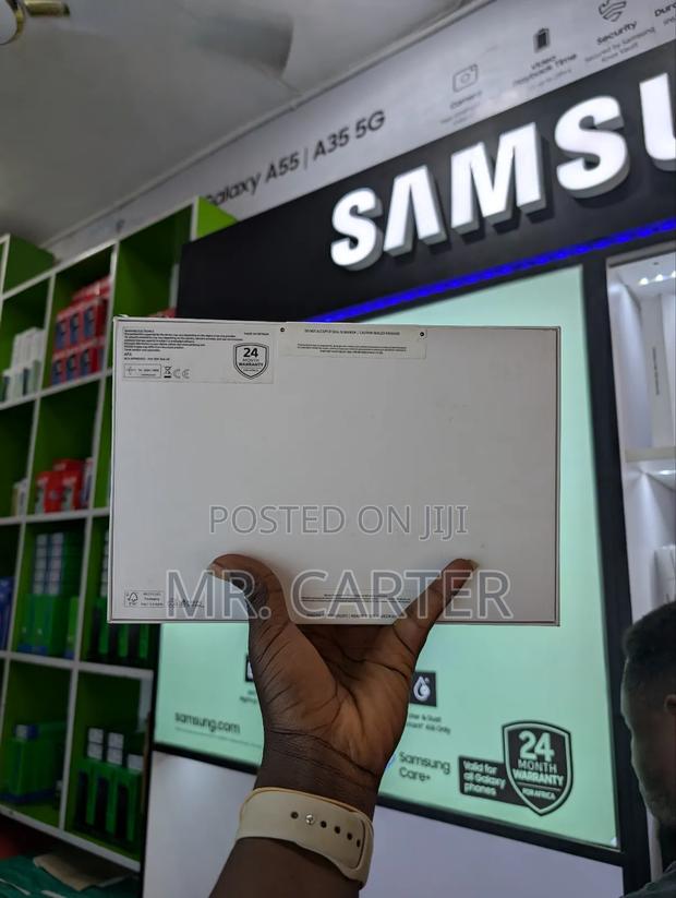 New Samsung Galaxy Tab S10 FE+ 256 GB Blue · Photo 8