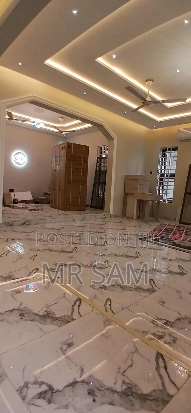 5bdrm House in Sam Properties, West Hills Mall Area for sale · Photo 2