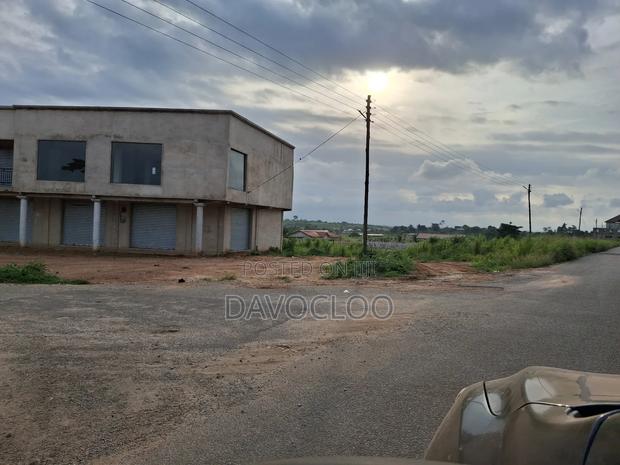 Kasoa Akotsi Akramah Roadside Land for Grabs · Photo 4