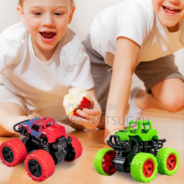 Off Road Race Toy Car · Photo 1