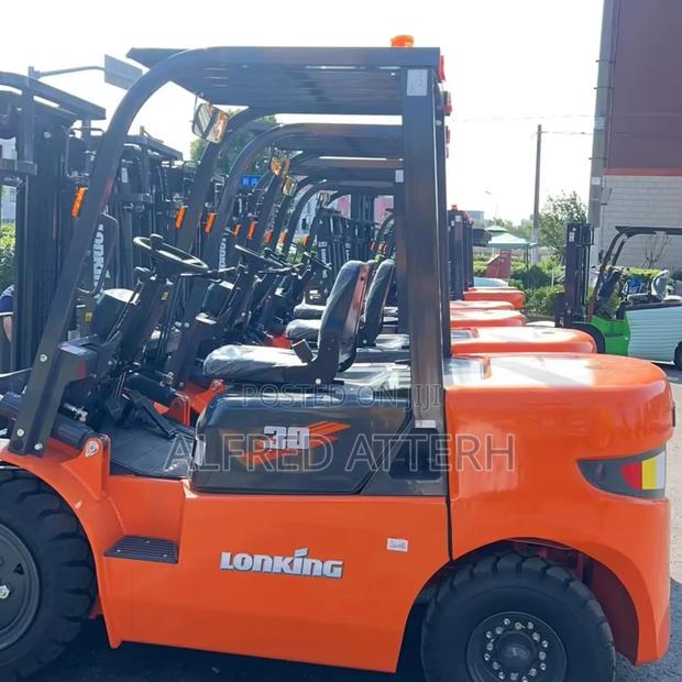 Forklif Machine 5 Tons · Photo 2