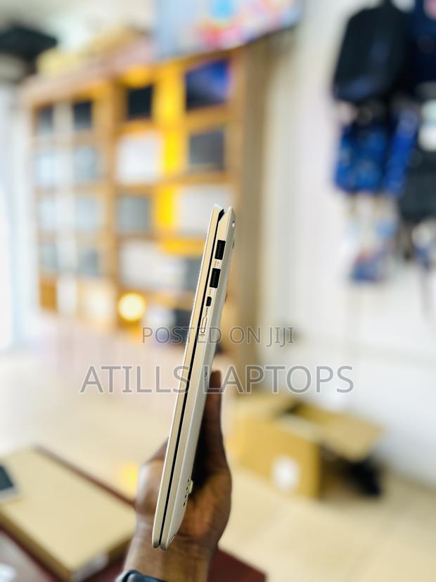 Laptop Lenovo Yoga 710 8GB Intel Core I7 SSD 256GB · Photo 5