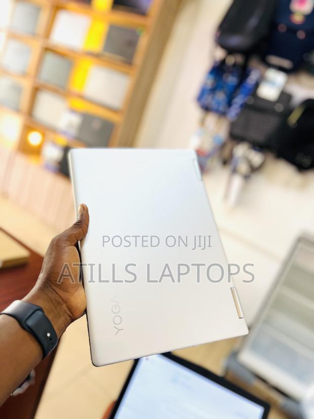 Laptop Lenovo Yoga 710 8GB Intel Core I7 SSD 512GB · Photo 8