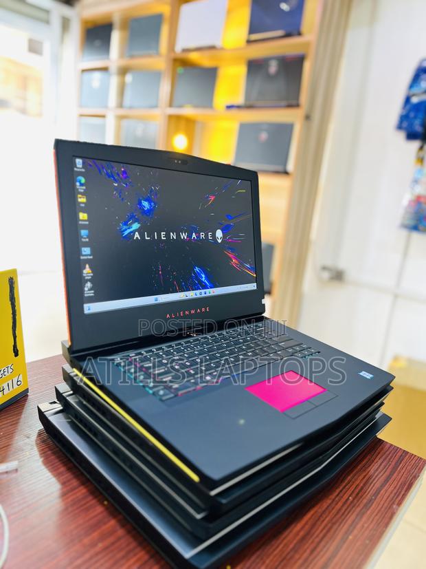Laptop Alienware M15 R3 16GB Intel Core I7 HDD+SSD 1.5T · Photo 5