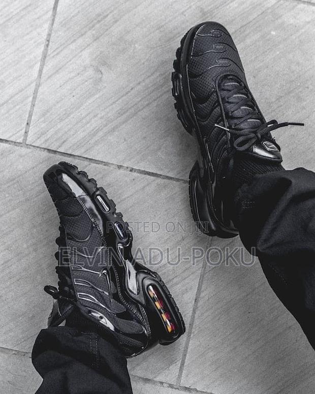 Nike Air Max Tn Core Black · Photo 2