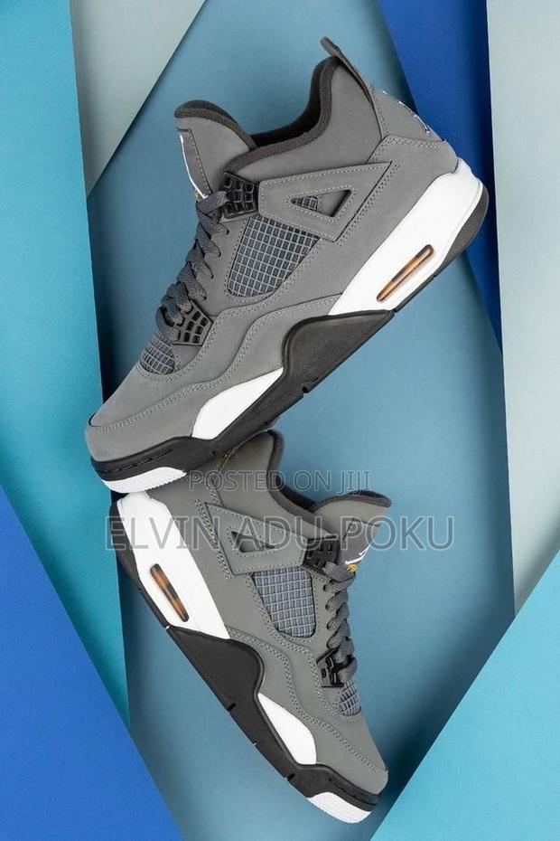 Air Jordan Iv Retro “ Cool Grey” · Photo 2