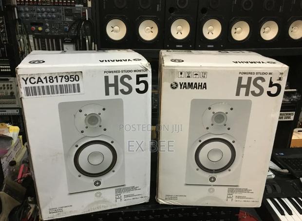 Yamaha Hs5 Powered Studio Monitor Pair White · Photo 2