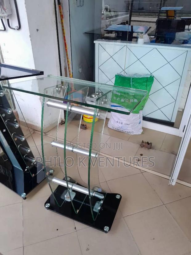 Full Glass Pulpit · Photo 1