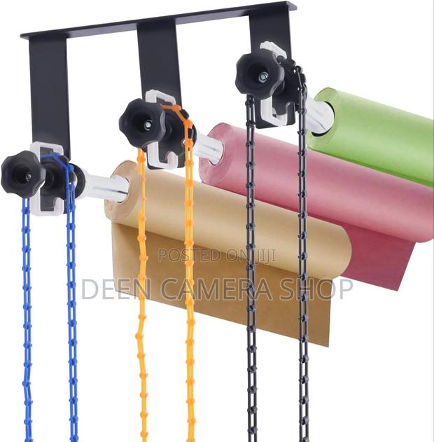 Backdrop Wall Mount 3 Roller · Photo 1