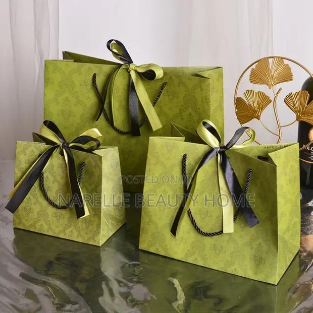 Quality Durable Paper Bag - Large Size · Photo 1