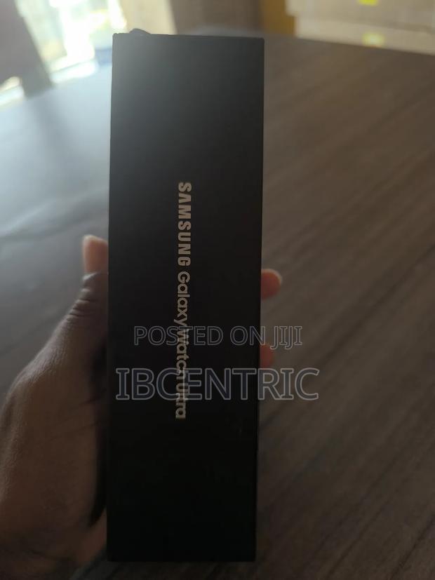 Samsung Galaxy Watch Ultra · Photo 2