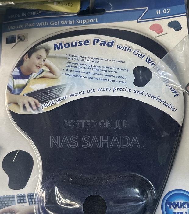 Mousepad With Gel Wirst Support · Photo 1