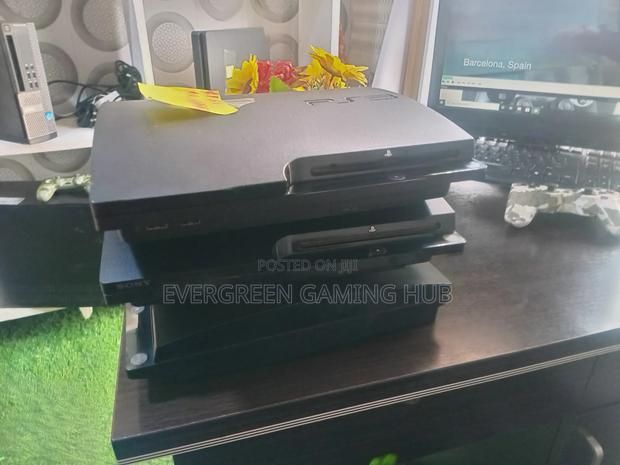 Playstation 3 Consoles · Photo 6