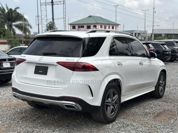 Mercedes-Benz GLE-Class GLE 450 4MATIC 2020 White · Photo 6