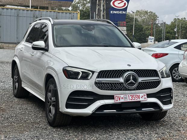 Mercedes-Benz GLE-Class GLE 450 4MATIC 2020 White · Photo 3