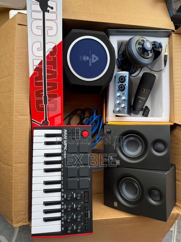 Presonus Ultimate Recording Bundle, Akai Keyboard, Extras · Photo 1
