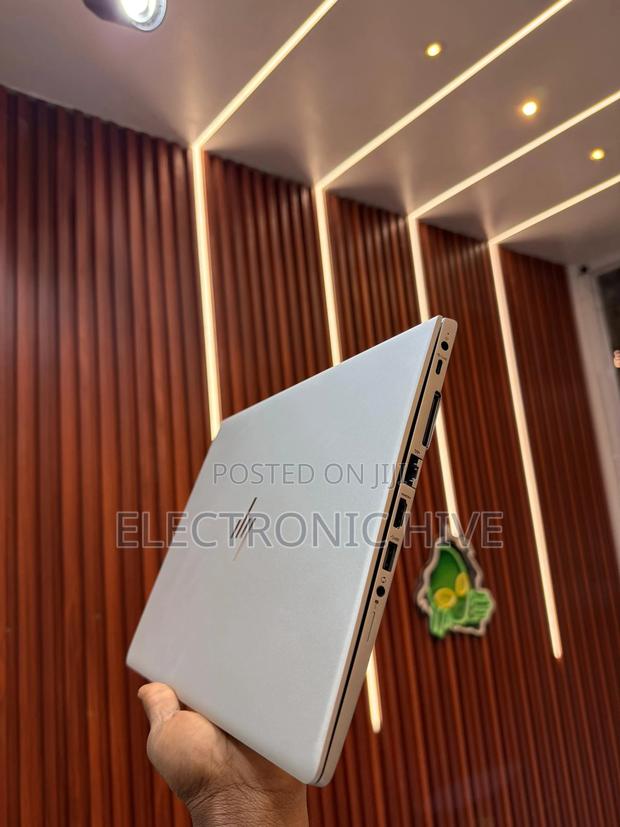 Laptop HP EliteBook 735 G6 16GB AMD Ryzen 7 SSD 256GB · Photo 5