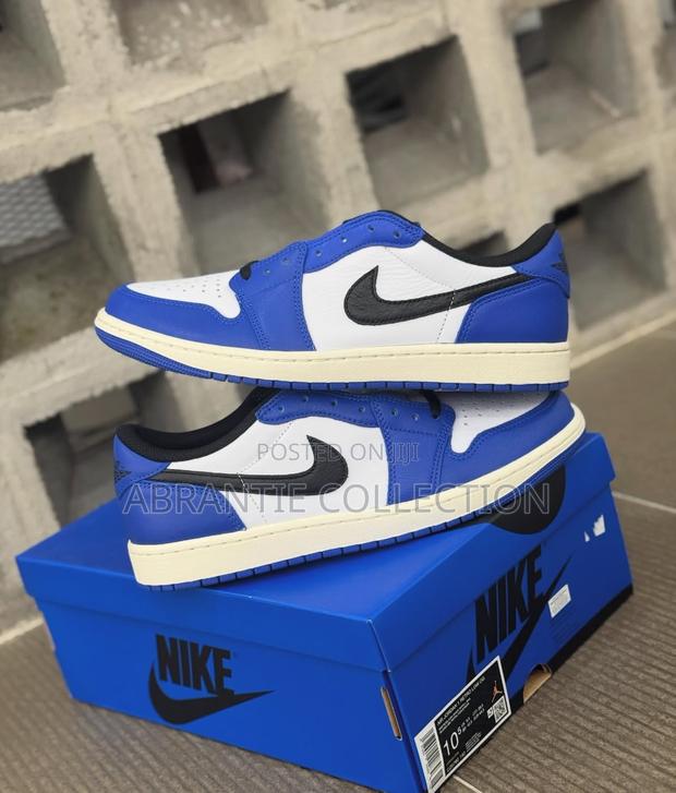 Air Jordan 1 Low Og Game Blue · Photo 1