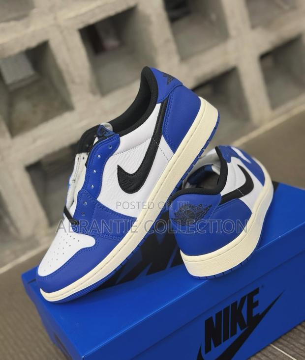 Air Jordan 1 Low Og Game Blue · Photo 2