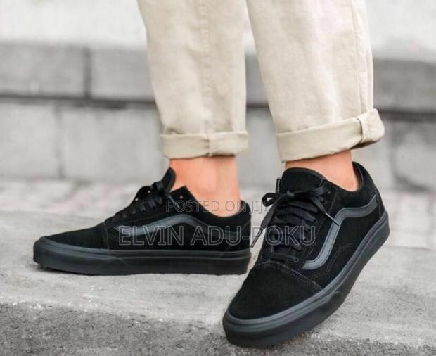 Vans Old Skool "Triple Black Canvas" · Photo 2