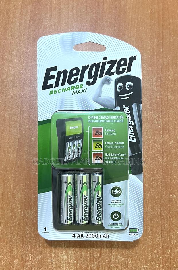 Energizer Maxi Recharge 4 Way Charger With 4pcs of Aa Batery · Photo 1