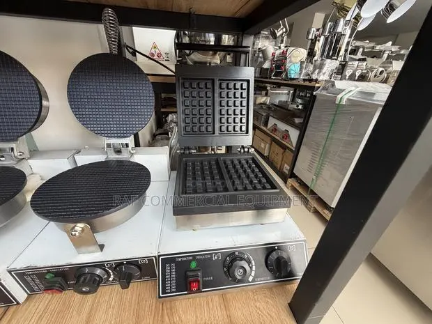 Commercial Stainless Steel Waffle Machine · Photo 1