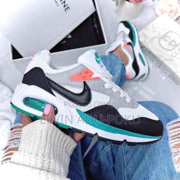Nike Air Max Correlate "White/Black/New Green" · Photo 1