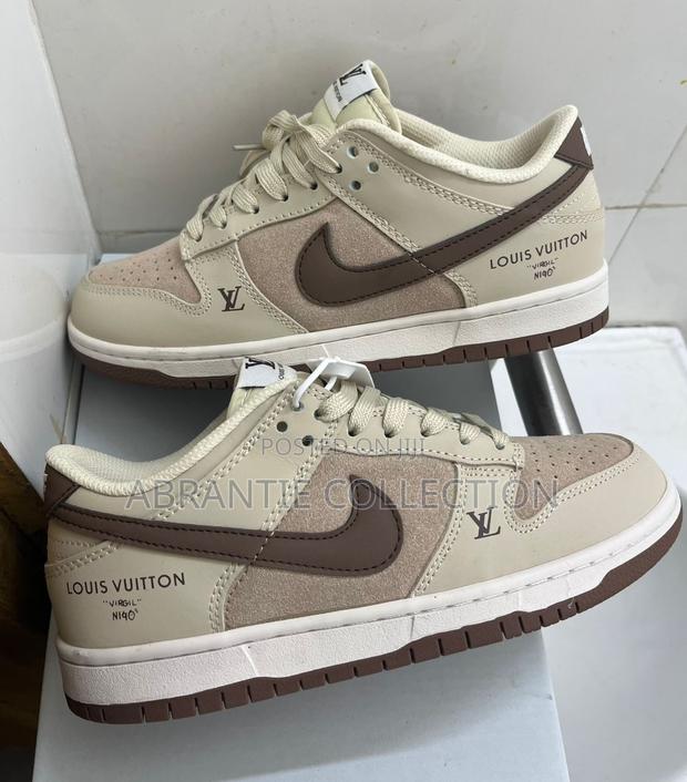 Nike Sb Dunk Low X Louis Vuitton · Photo 2