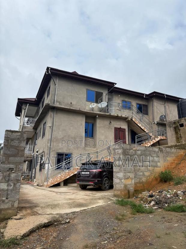 12bdrm Apartment in Tarkwa Nsuaem for sale · Photo 3