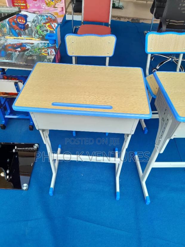 Adult Study Desk With a Chair · Photo 1