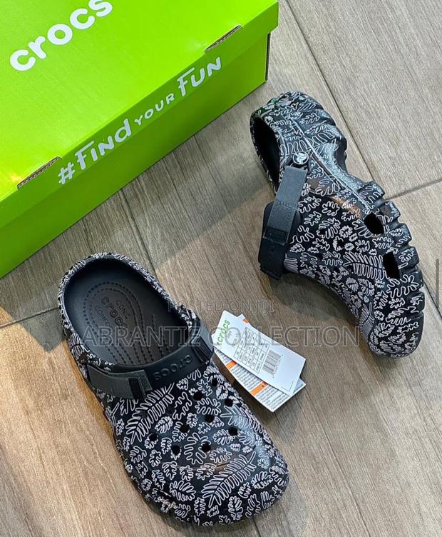 Your Casual Crocs Slides · Photo 1