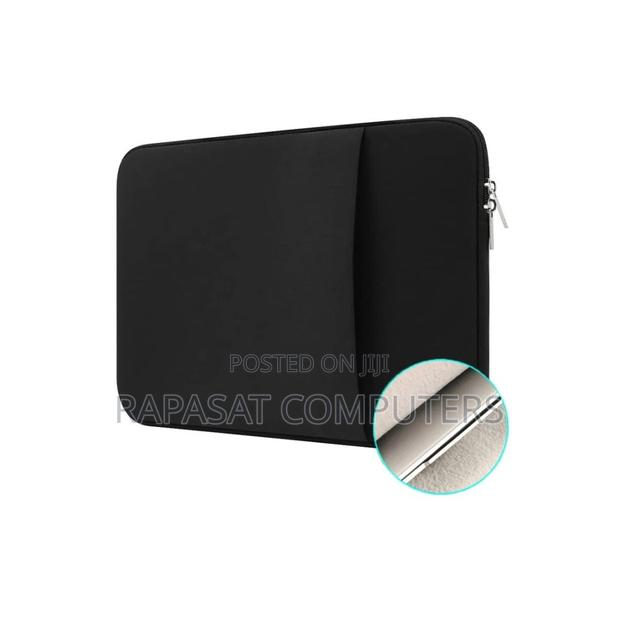 15.6" Laptop Sleeve 1-Side Zip Bag - Black · Photo 1