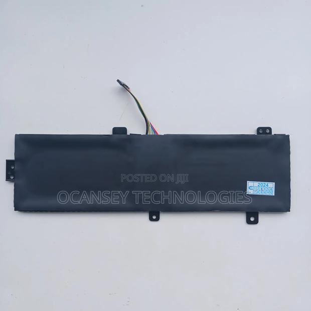 Original Lenovo L15l2pb2 Laptop Battery · Photo 2