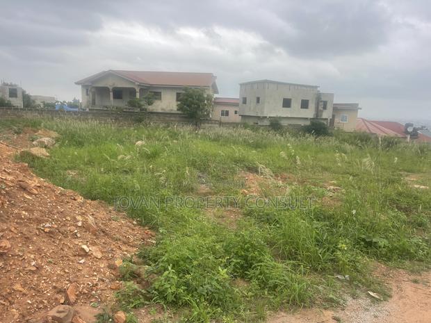 Half Plot for Sale at Acp 350,000 Cedis Land Title · Photo 4