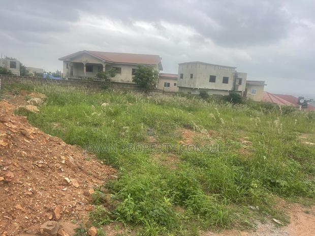 Half Plot for Sale at Acp 350,000 Cedis Land Title · Photo 5