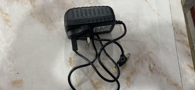 12v2a Adapter · Photo 3