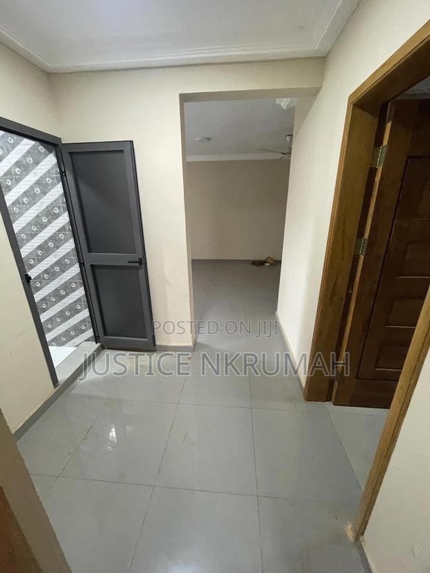 Furnished 2bdrm Apartment in Mr Justice Estate, Old Barrier for rent · Photo 8