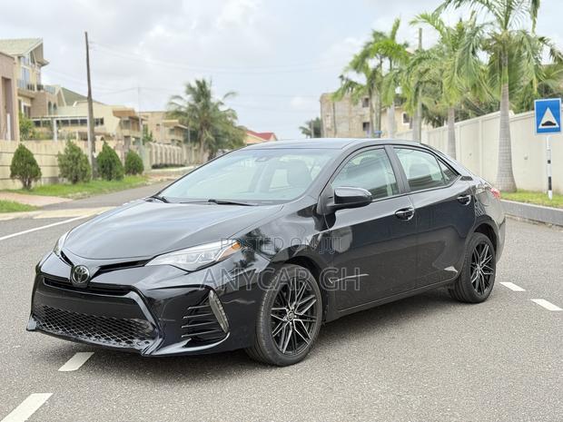 Toyota Corolla LE (1.8L 4cyl 2A) 2018 Black · Photo 7